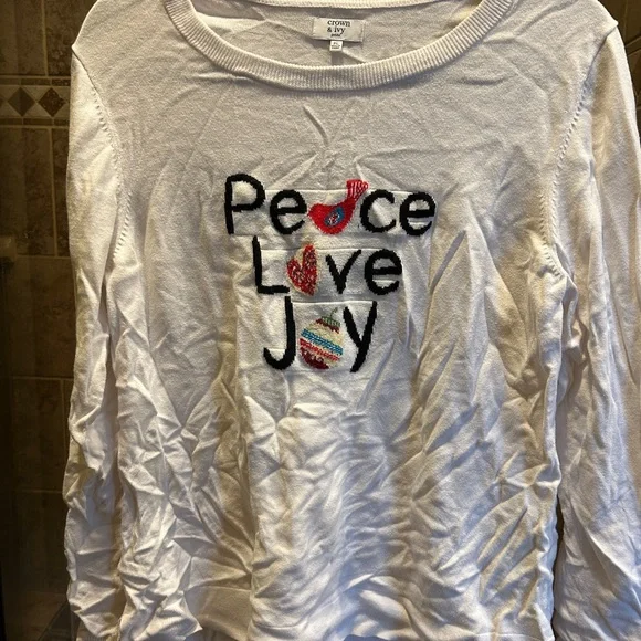 Crown & Ivy large petite Christmas sweater. - Picture 2 of 5